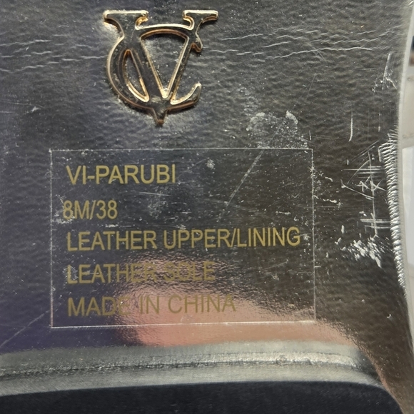 VC Signature Gladiator Silver Leather Womens Sandels Sz 8 Strappy Back Zip Women - Picture 8 of 9